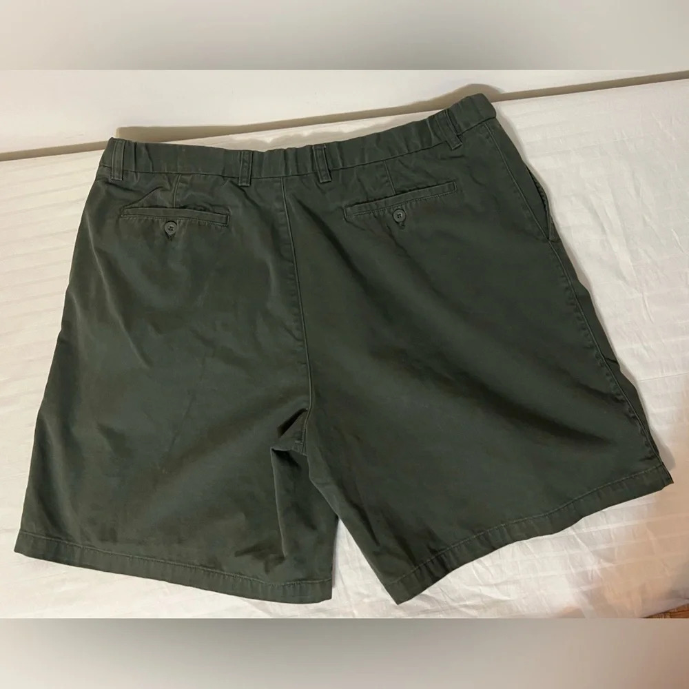 Puritan Men’s Chino Shorts. Green. Size 42 - Picture 4 of 11